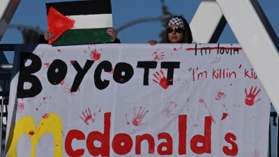 McDonald’s to buy back Israeli restaurants after boycotts